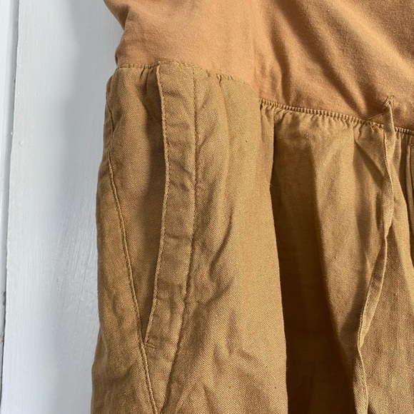 NWOT Maternity RollOver Waist Linen Shorts- large - Picture 4 of 5